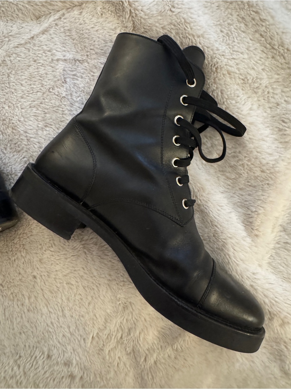 Louis Vuitton
Women's Monogram Territory Flat High Ranger Boots Leather - Picture 9 of 15